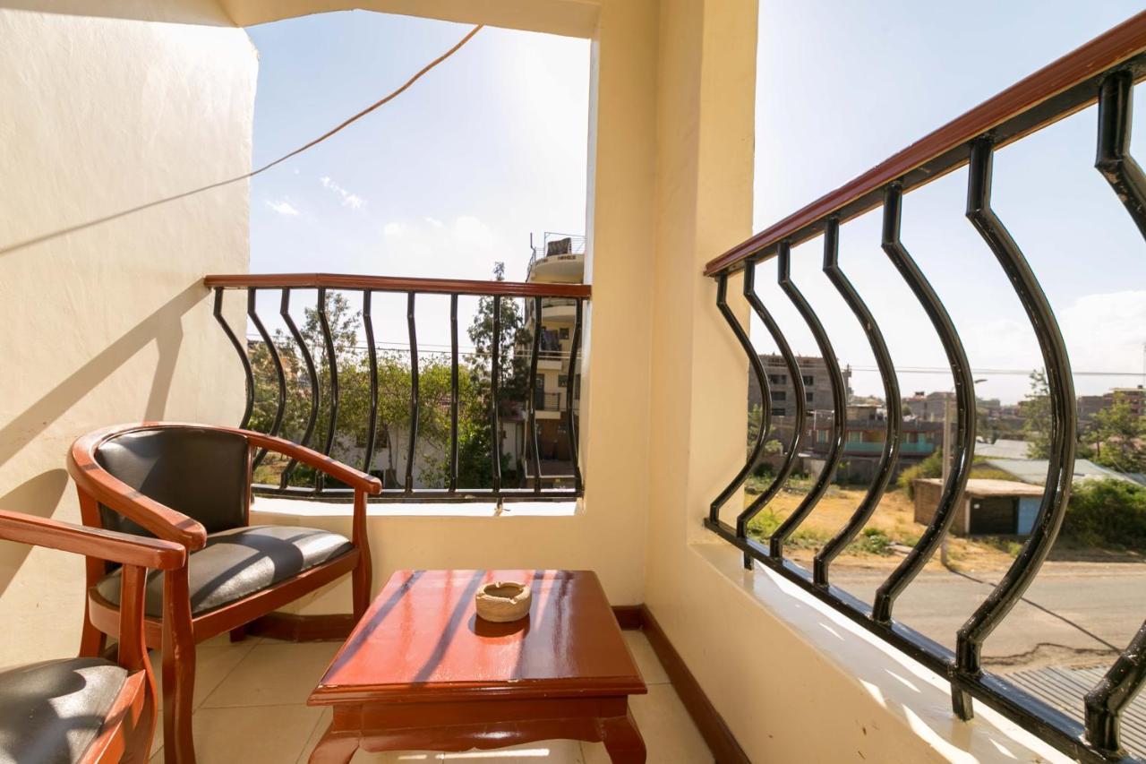 Fahari Gardens Hotel Найроби Екстериор снимка