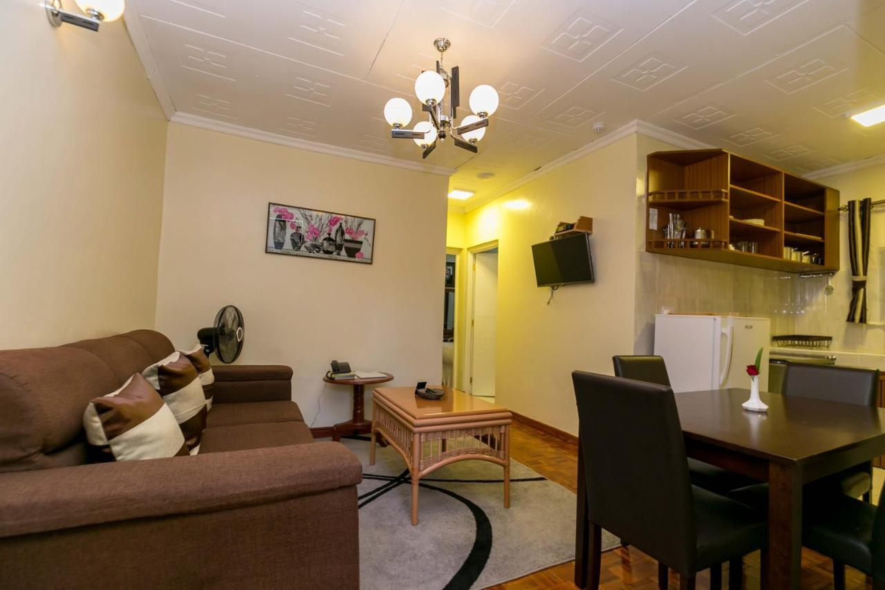 Fahari Gardens Hotel Найроби Екстериор снимка