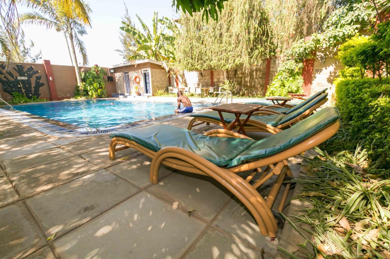 Fahari Gardens Hotel Найроби Екстериор снимка
